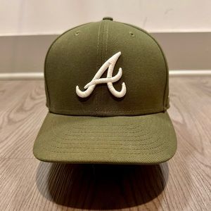 Atlanta Braves Olive Green Fitted 59Fifty New Era Cap (7 5/8)